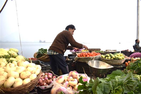 A veggie seller, converts adversities into opportunities